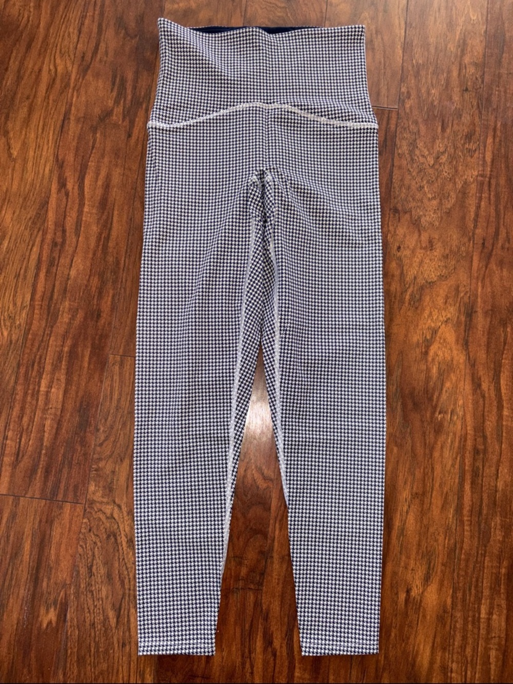 SPANX Booty Boost Navy & White Houndstooth High-Rise Leggings